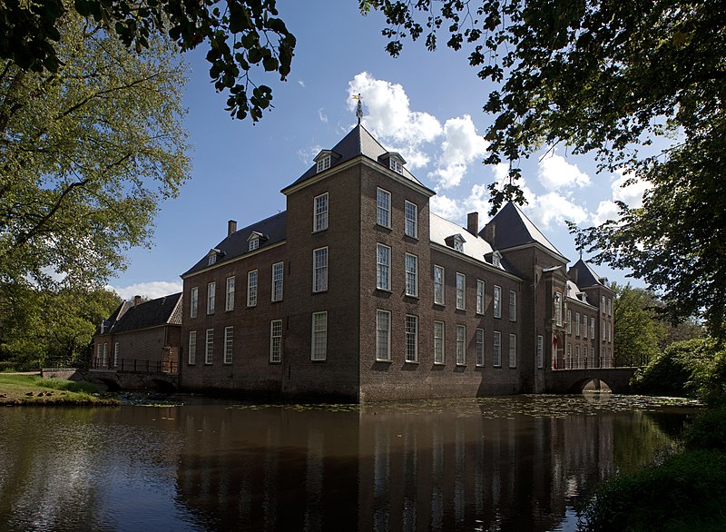 File:515139 Kasteel Heeze.jpg